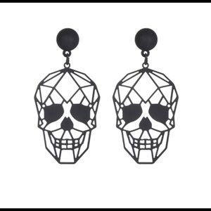 Skull 💀 black post earrings